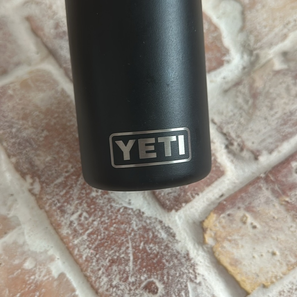 Yeti Slim Can Cooler - Picture 4 of 4